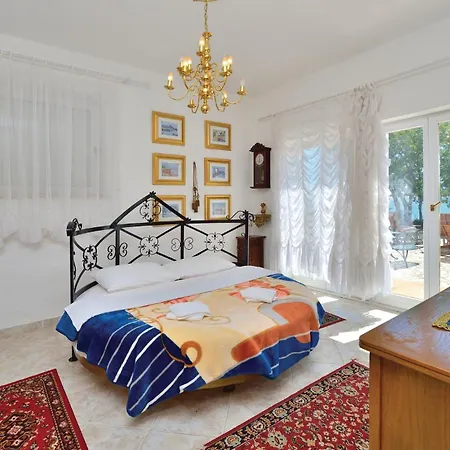 Casa de Férias Lovely In With Sauna